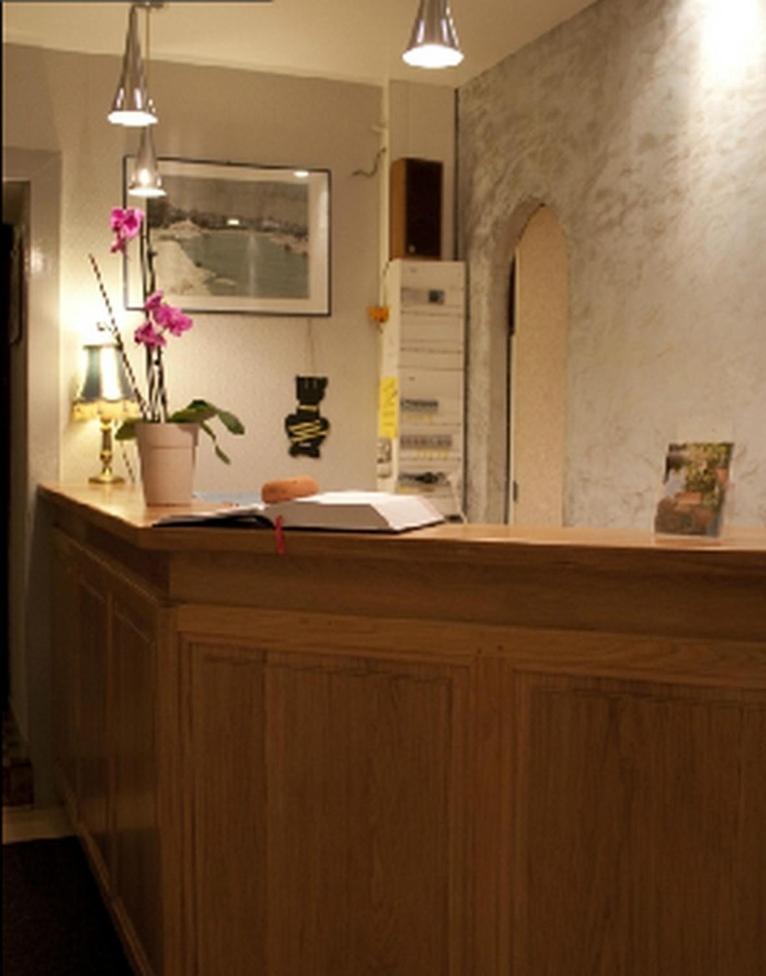 Logis Hotel Les Tilleuls Saint-Cirgues-de-Jordanne Экстерьер фото