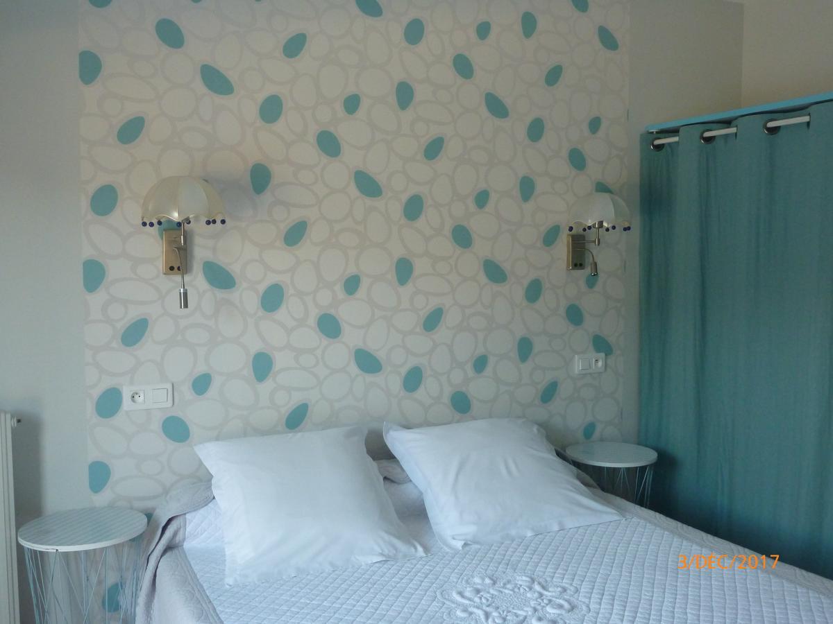Logis Hotel Les Tilleuls Saint-Cirgues-de-Jordanne Экстерьер фото